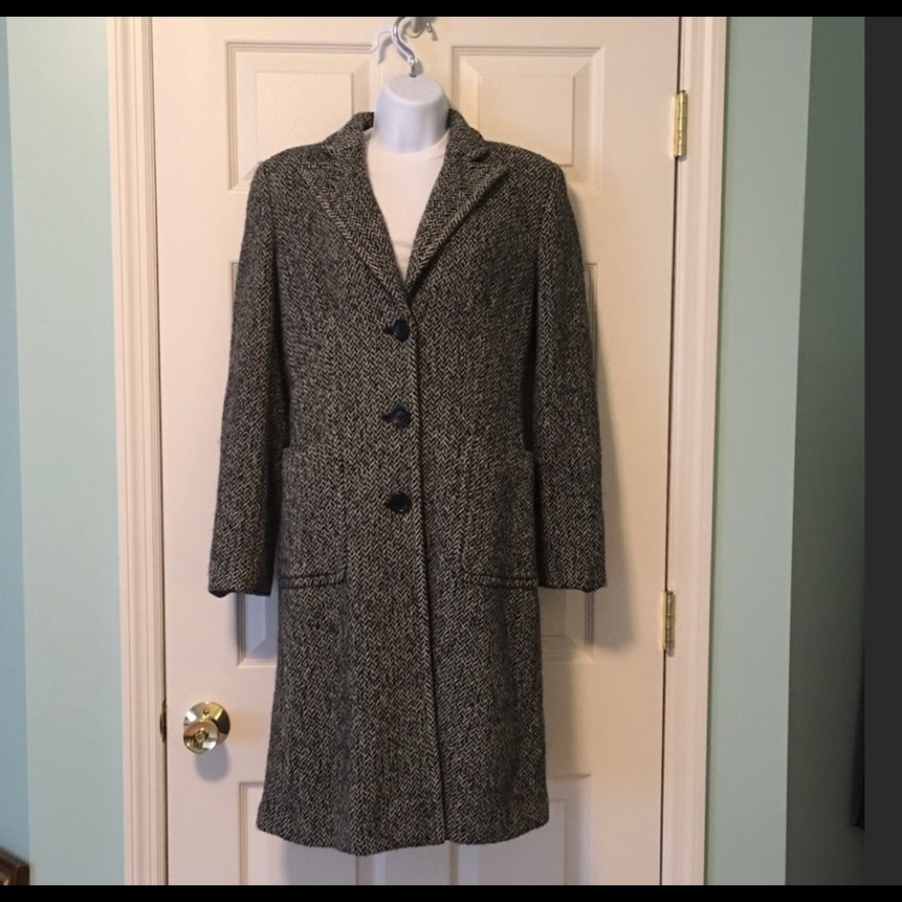 Banana Republic herring bone dress style coat